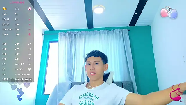 FelipeGonzalezz online show from 11-21-25, 12:48