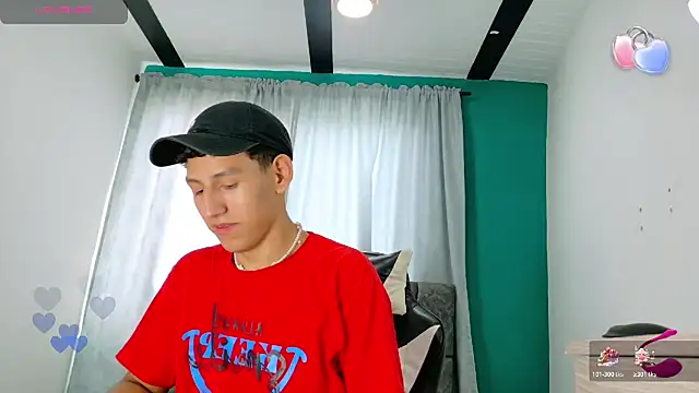 FelipeGonzalezz online show from 11-23-25, 07:13