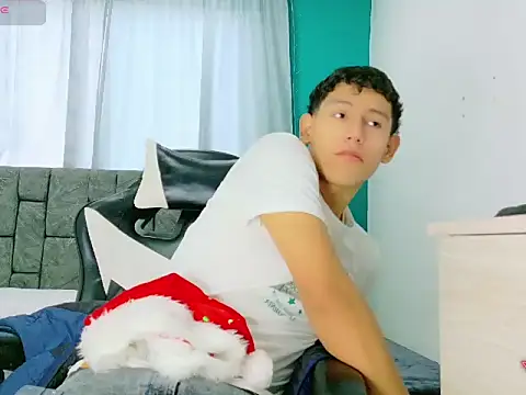 FelipeGonzalezz online show from 12-18-25, 12:31