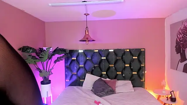 Velvet Dreamss online show from 04-16-26, 11:44