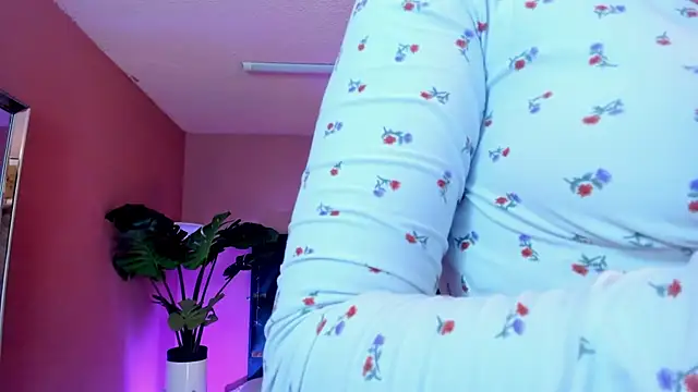 Velvet Dreamss online show from 04-08-26, 11:55