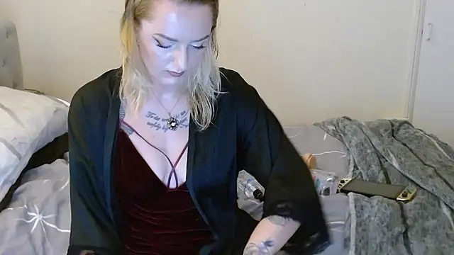 Tatted emi online show from 11-12-25, 07:18