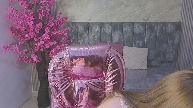 Dafne moon s online show from 11-12-25, 04:05