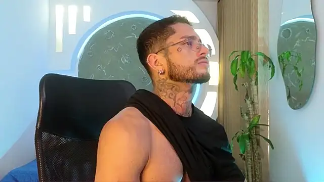 Alanrodgers online show from 03-06-26, 01:17