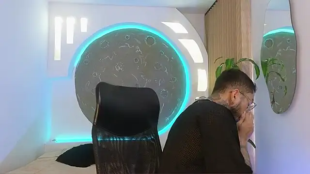 Alanrodgers online show from 02-25-26, 01:44