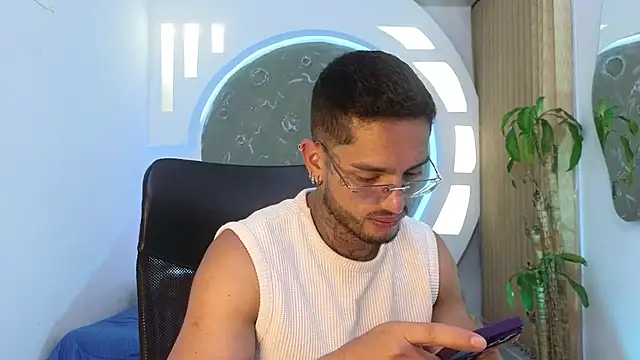 Alanrodgers online show from 03-28-26, 01:12