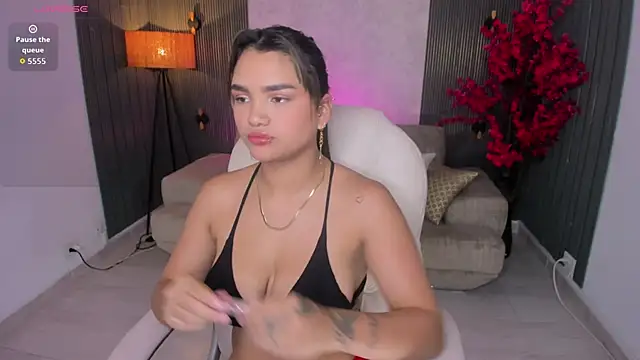Snapshot of Kim_stonee chatting on 05-06-26, 07:29 Kim stonee online show from 05-06-26, 07:29