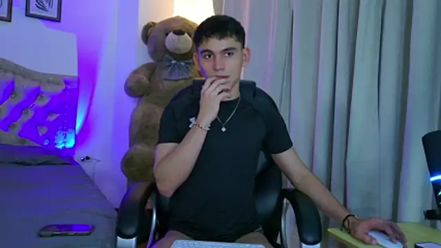 estebanperez 26 online show from 06-16-26, 07:25