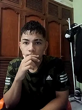 Santiagooo1233 online show from 11-17-25, 02:15