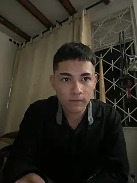 Santiagooo1233 online show from 02-15-26, 03:07