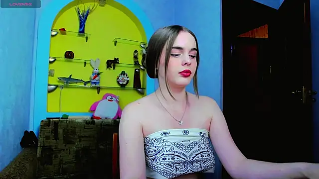 Snapshot of AlicaLOVEalisa777 chatting on 05-20-26, 06:38 AlicaLOVEalisa777 online show from 05-20-26, 06:38