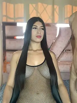 Antonella And Thiago online show from 04-22-26, 01:29