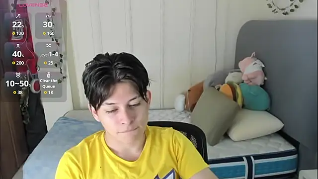 Snapshot of Felix_kitty chatting on 02-19-26, 06:38 Felix kitty online show from 02-19-26, 06:38