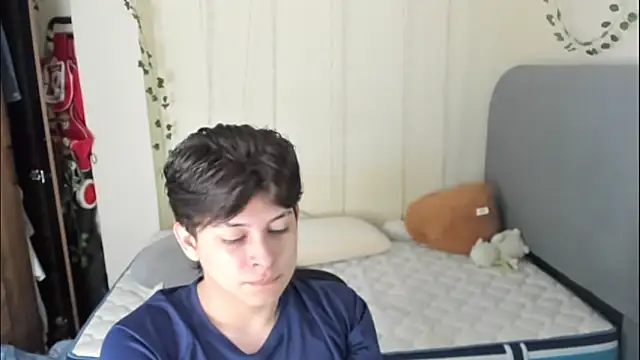 Snapshot of Felix_kitty chatting on 02-22-26, 07:15 Felix kitty online show from 02-22-26, 07:15