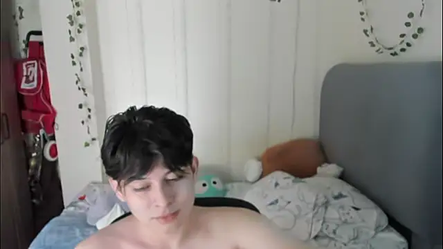 Snapshot of Felix_kitty chatting on 02-18-26, 07:21 Felix kitty online show from 02-18-26, 07:21