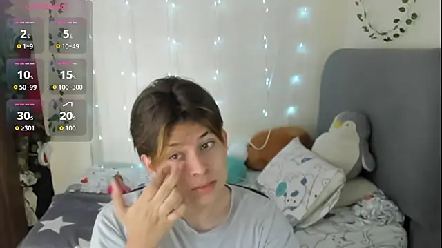 Felix kitty online show from 11-26-25, 07:36