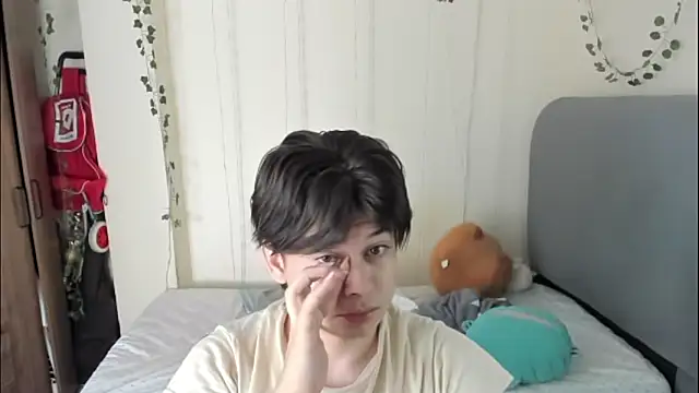 Snapshot of Felix_kitty chatting on 03-04-26, 07:10 Felix kitty online show from 03-04-26, 07:10