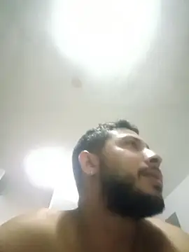 Snapshot of MAX_Jhonnson chatting on 11-14-25, 07:01 MAX Jhonnson online show from 11-14-25, 07:01