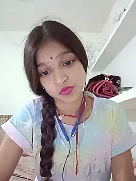 Snapshot of Mohnicute chatting on 05-20-26, 10:40 Mohnicute online show from 05-20-26, 10:40
