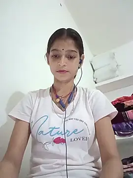 Snapshot of Mohnicute chatting on 07-28-26, 05:56 Mohnicute online show from 07-28-26, 05:56