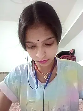 Snapshot of Mohnicute chatting on 05-10-26, 12:20 Mohnicute online show from 05-10-26, 12:20