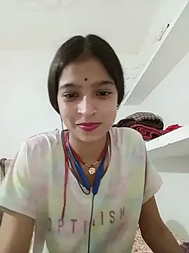 Snapshot of Mohnicute chatting on 06-04-26, 08:35 Mohnicute online show from 06-04-26, 08:35