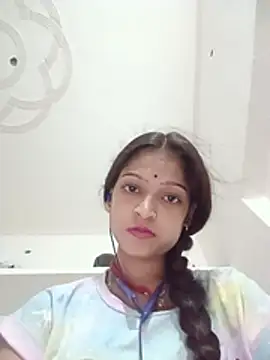 Snapshot of Mohnicute chatting on 06-12-26, 06:38 Mohnicute online show from 06-12-26, 06:38