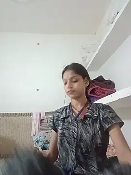 Snapshot of Mohnicute chatting on 06-11-26, 06:05 Mohnicute online show from 06-11-26, 06:05