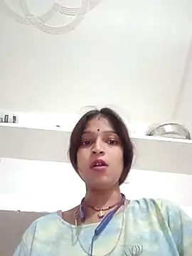 Mohnicute online show from 05-02-26, 05:29