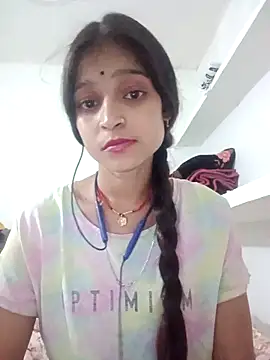 Snapshot of Mohnicute chatting on 05-09-26, 06:11 Mohnicute online show from 05-09-26, 06:11