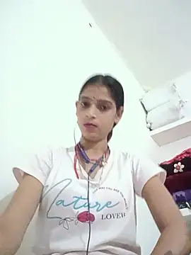 Snapshot of Mohnicute chatting on 07-29-26, 07:13 Mohnicute online show from 07-29-26, 07:13