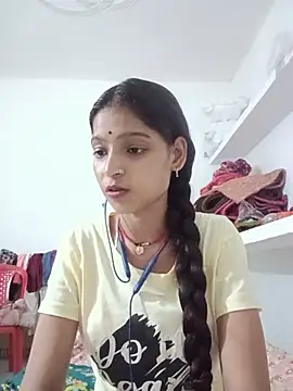 Snapshot of Mohnicute chatting on 07-17-26, 06:16 Mohnicute online show from 07-17-26, 06:16