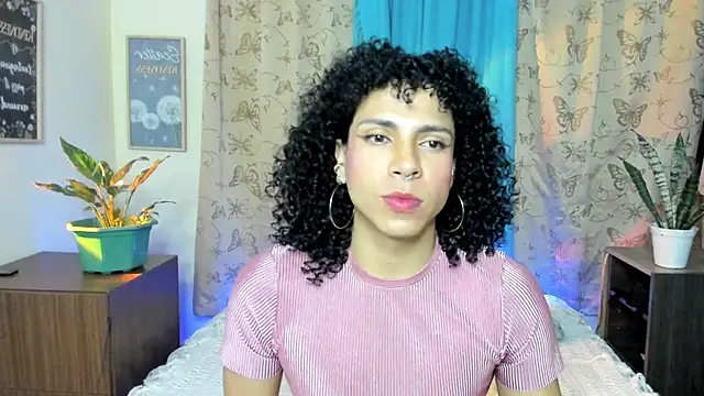 Angel White25 online show from 12-17-25, 05:45