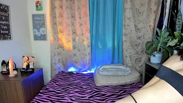Angel White25 online show from 05-14-26, 10:51