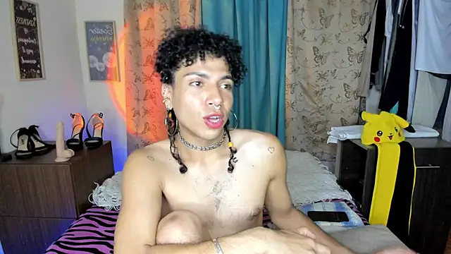 Angel White25 online show from 04-17-26, 02:58