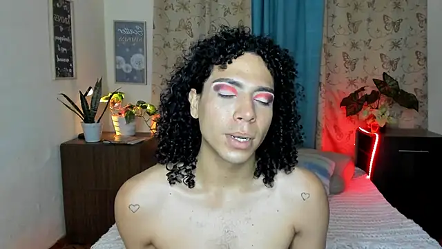 Angel White25 online show from 11-22-25, 10:41