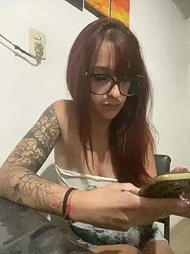 Taurina0105 online show from 02-24-26, 06:36