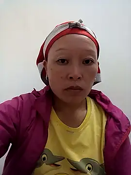 girl-hot2x online show from 11-15-25, 05:22