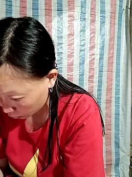 girl-hot2x online show from 04-15-26, 12:42