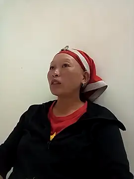 girl-hot2x online show from 11-26-25, 01:11