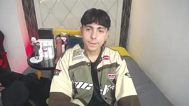 Samu FoXXX online show from 11-14-25, 08:23