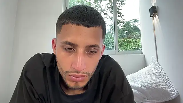 MrandMrsRivas online show from 12-21-25, 01:24