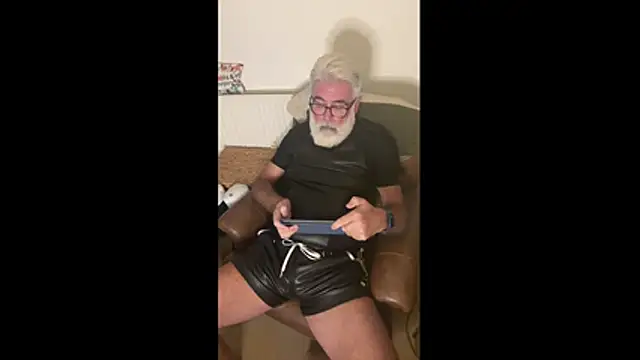 LeatherSdaddy online show from 12-01-25, 07:04