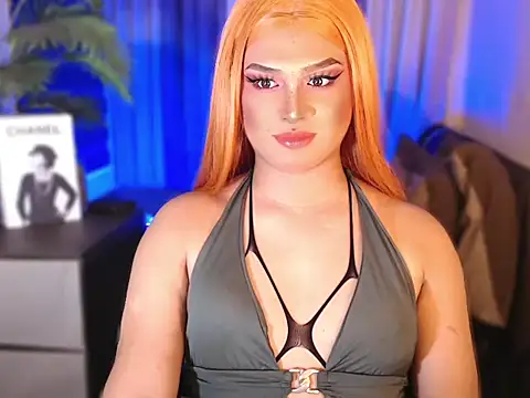 Snapshot of UrGoddess_Sofia chatting on 02-07-26, 11:46 UrGoddess Sofia online show from 02-07-26, 11:46