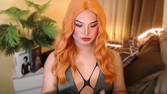 Snapshot of UrGoddess_Sofia chatting on 11-12-25, 12:59 UrGoddess Sofia online show from 11-12-25, 12:59