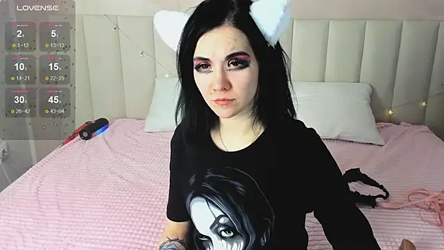 Lina Moony online show from 01-09-26, 01:45