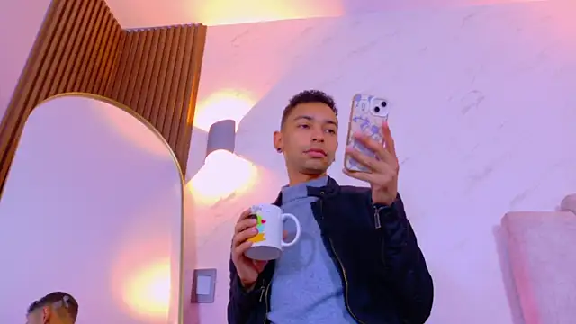 Imtavo online show from 11-23-25, 01:43