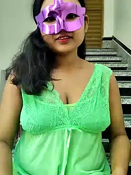 Snapshot of Hot-ruma chatting on 11-16-25, 03:33 Hot-ruma online show from 11-16-25, 03:33