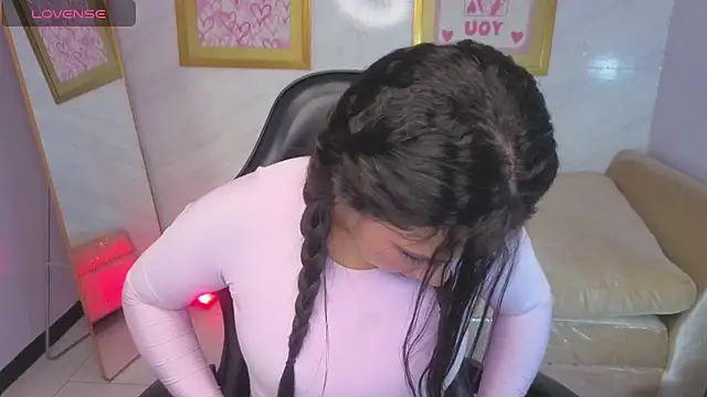 Violetta jhonson a online show from 04-19-26, 05:41