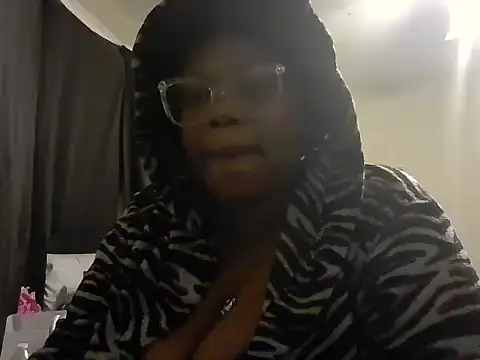 ThickkMadamm online show from 11-11-25, 09:37